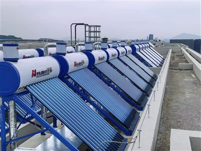 Poate fi folosit un încălzitor de apă solar în combinație cu un încălzitor de...